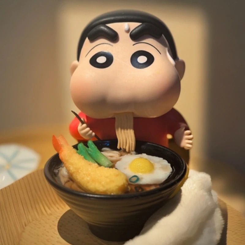 Car Accessories Girl - 10cm Kawaii Crayon Shin-chan Doll Car