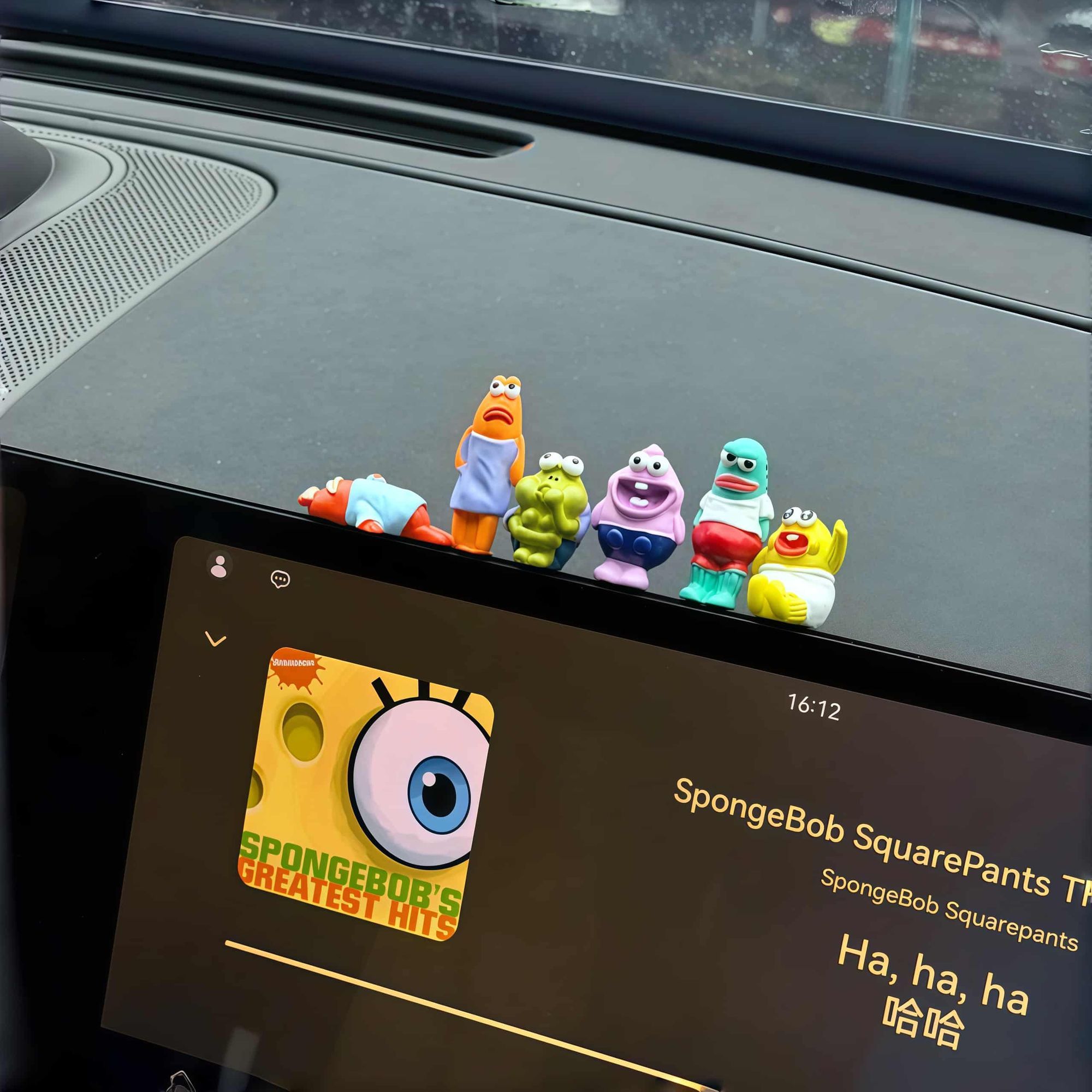 Car Accessories Girl - SpongeBob Figurine Ornament Cute Bikini Bottom