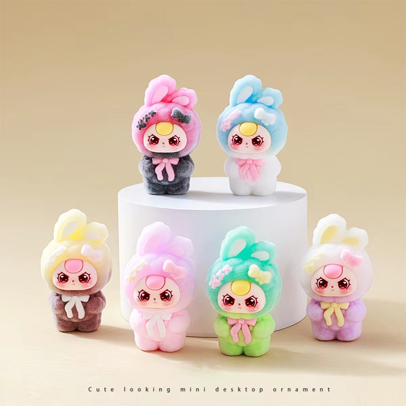 Hot Genuine Mini Figures Deskt - Car Accessories Girl ulasan dan harga