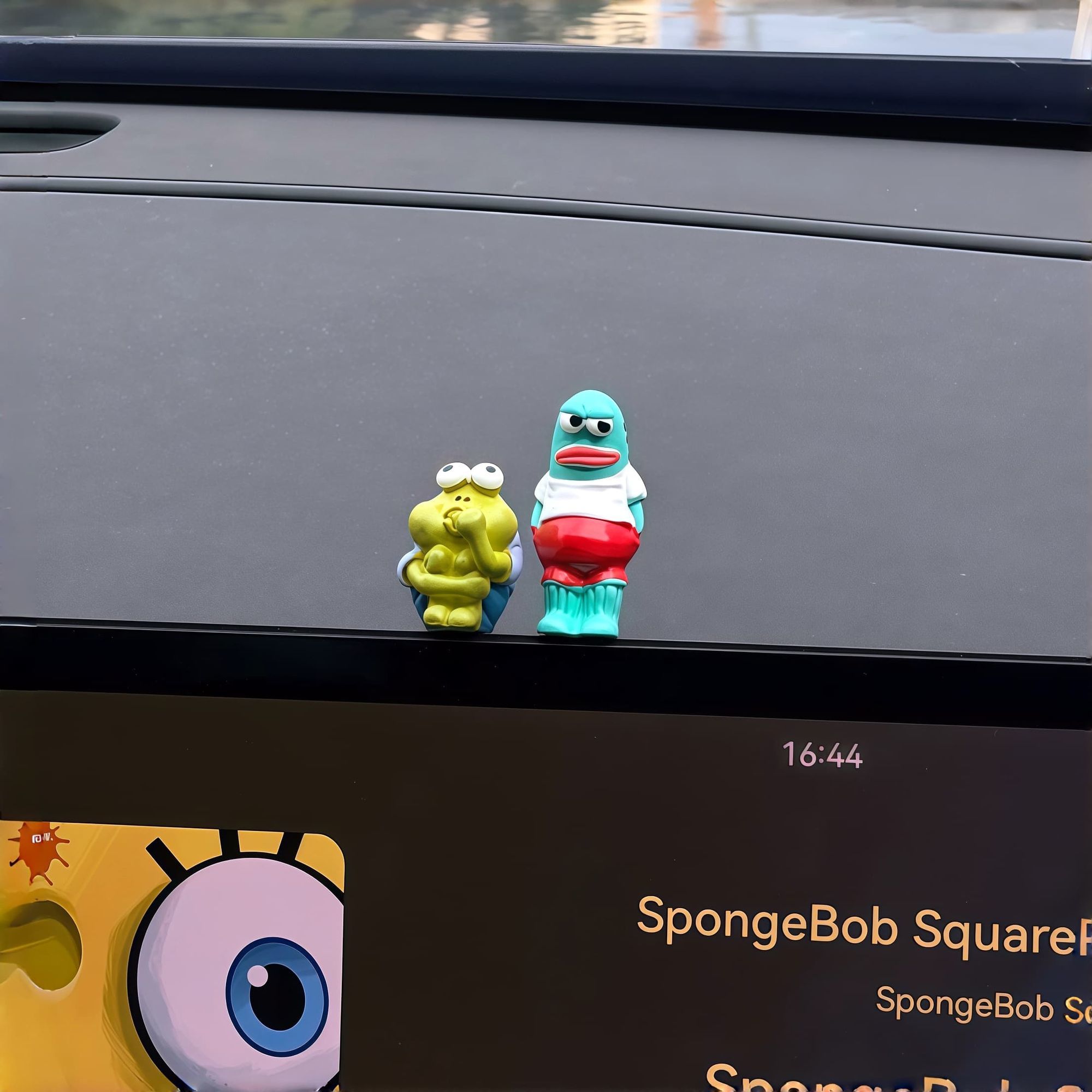 SpongeBob Figurine Ornament Cu - Car Accessories Girl ulasan dan harga